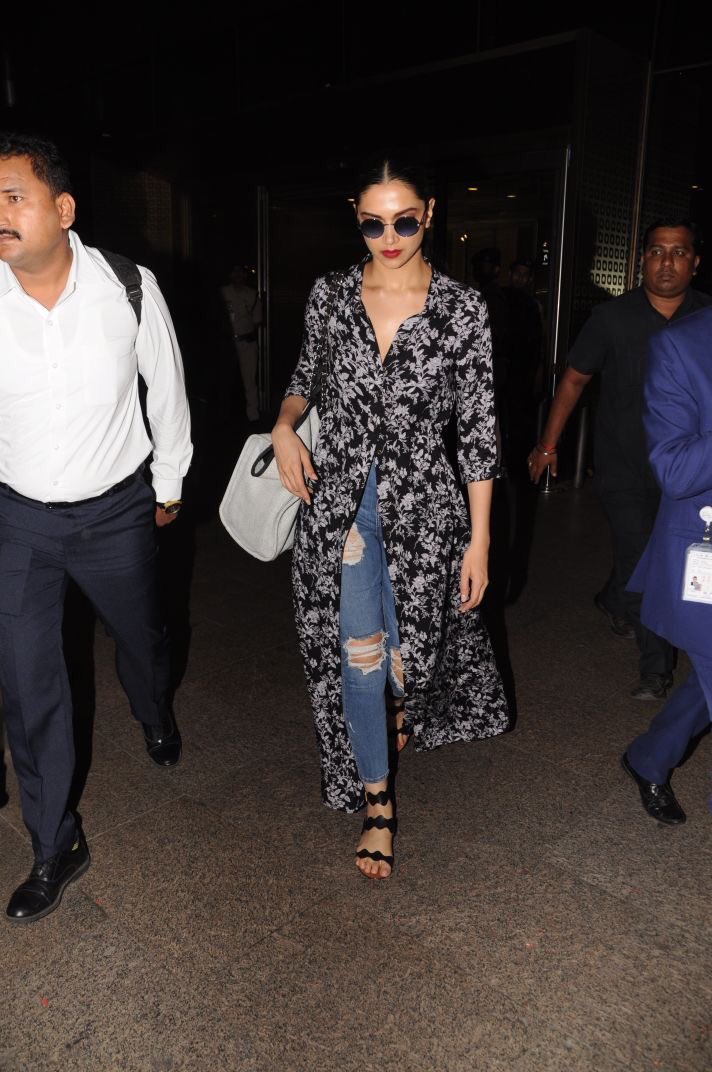 Proof That Deepika Padukone is The Boss Of Comfortably Chic Airport St –  Lady India